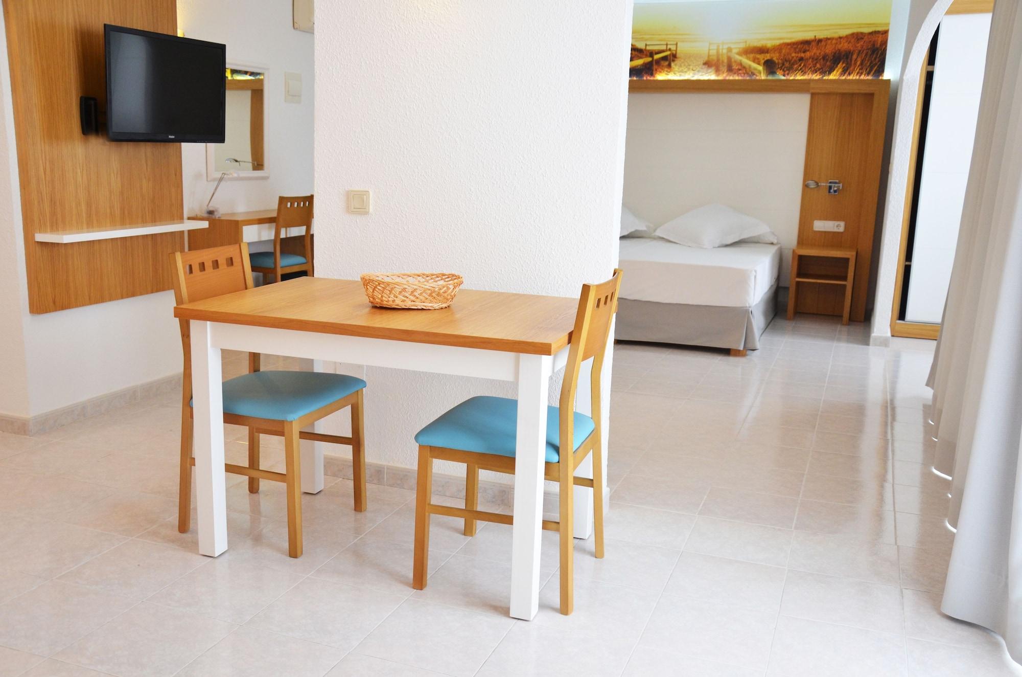 Hotel Apartamentos Vibra San Marino Sant Antoni de Portmany Exterior foto
