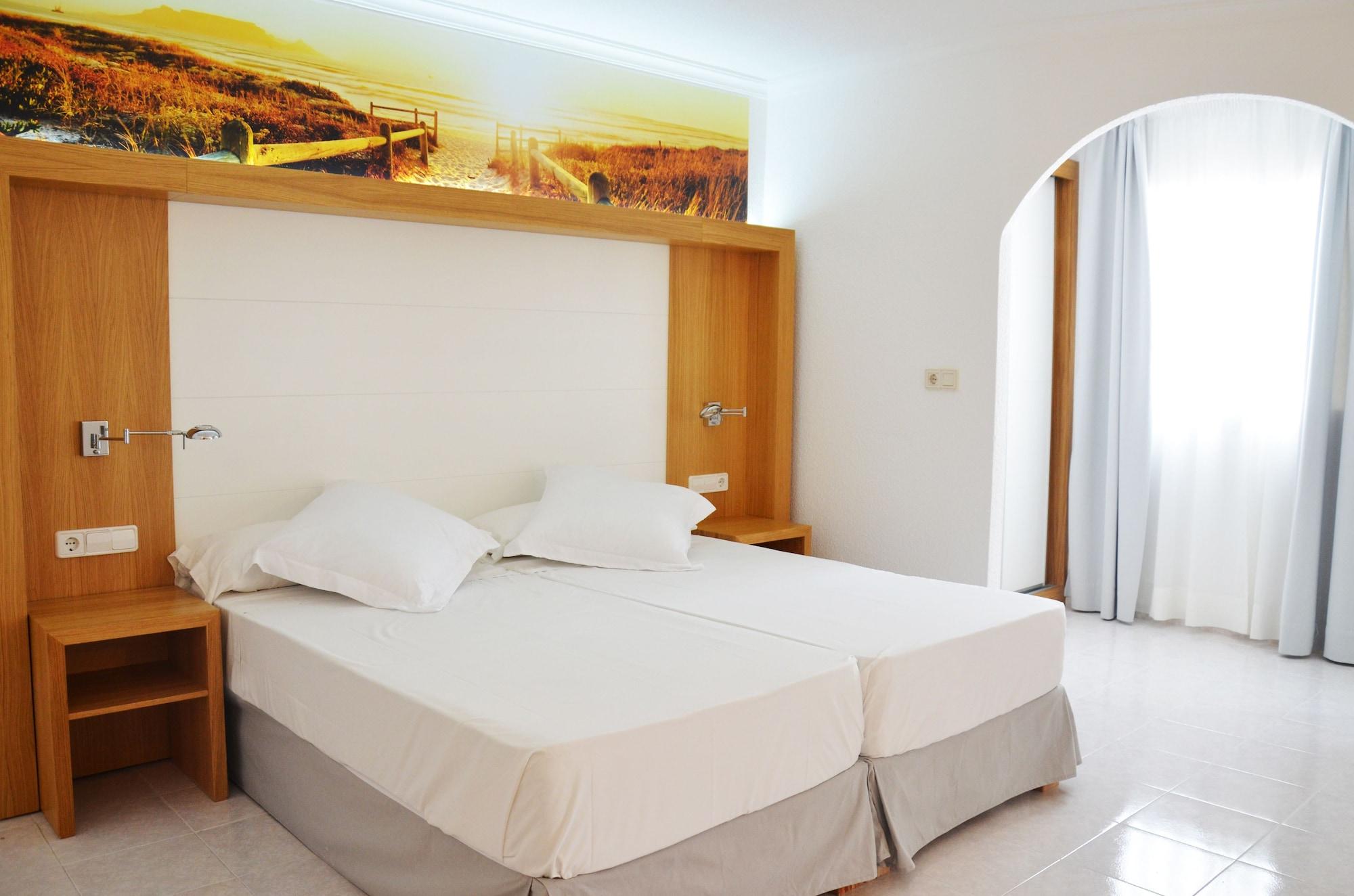 Hotel Apartamentos Vibra San Marino Sant Antoni de Portmany Exterior foto