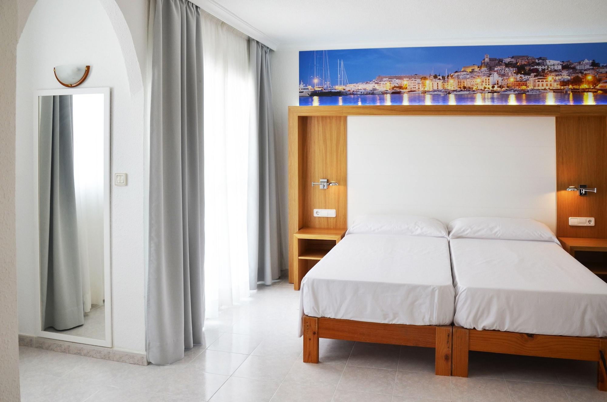 Hotel Apartamentos Vibra San Marino Sant Antoni de Portmany Exterior foto