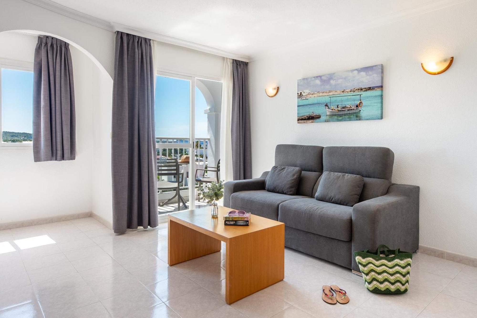 Hotel Apartamentos Vibra San Marino Sant Antoni de Portmany Exterior foto