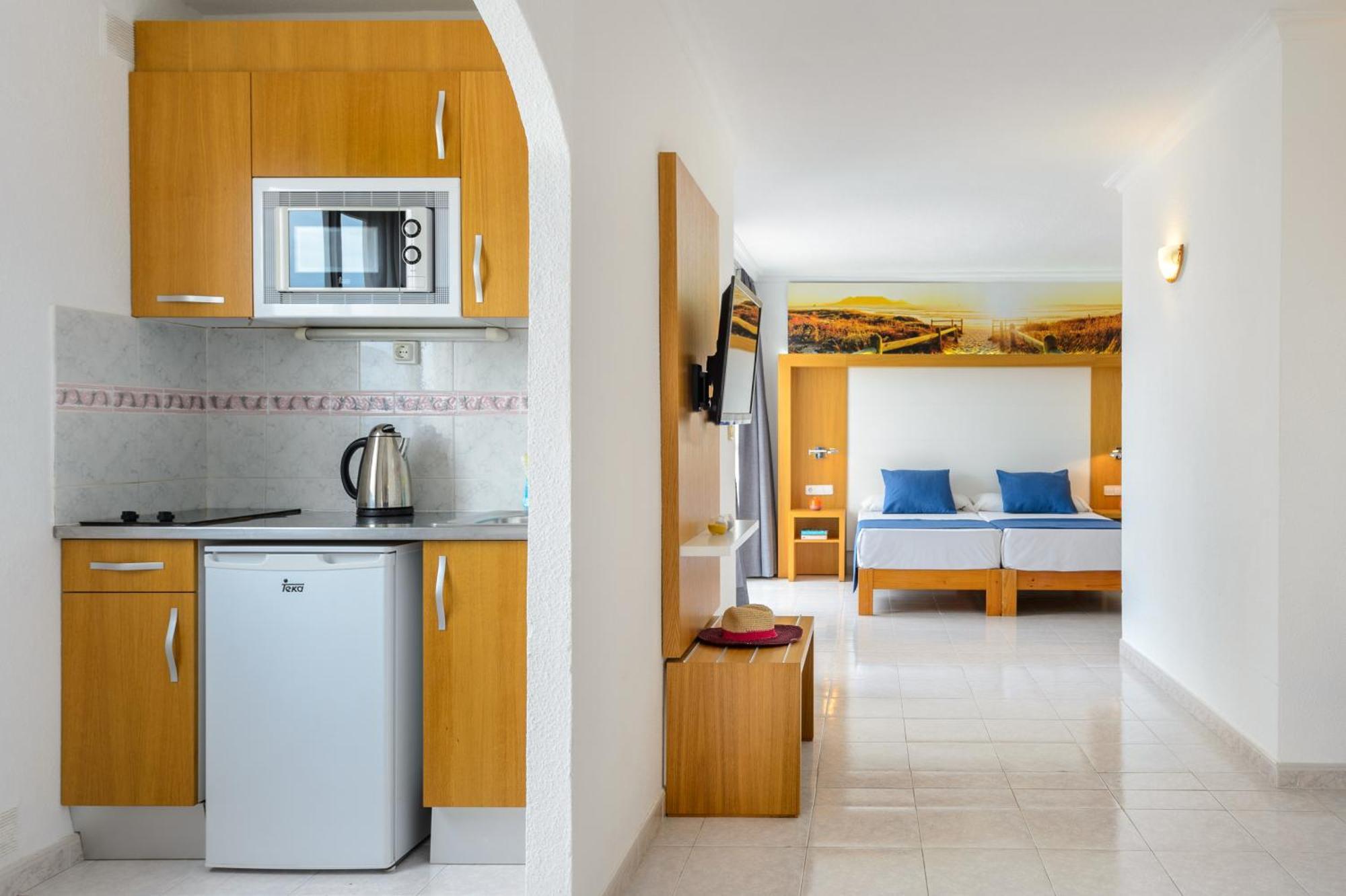 Hotel Apartamentos Vibra San Marino Sant Antoni de Portmany Exterior foto