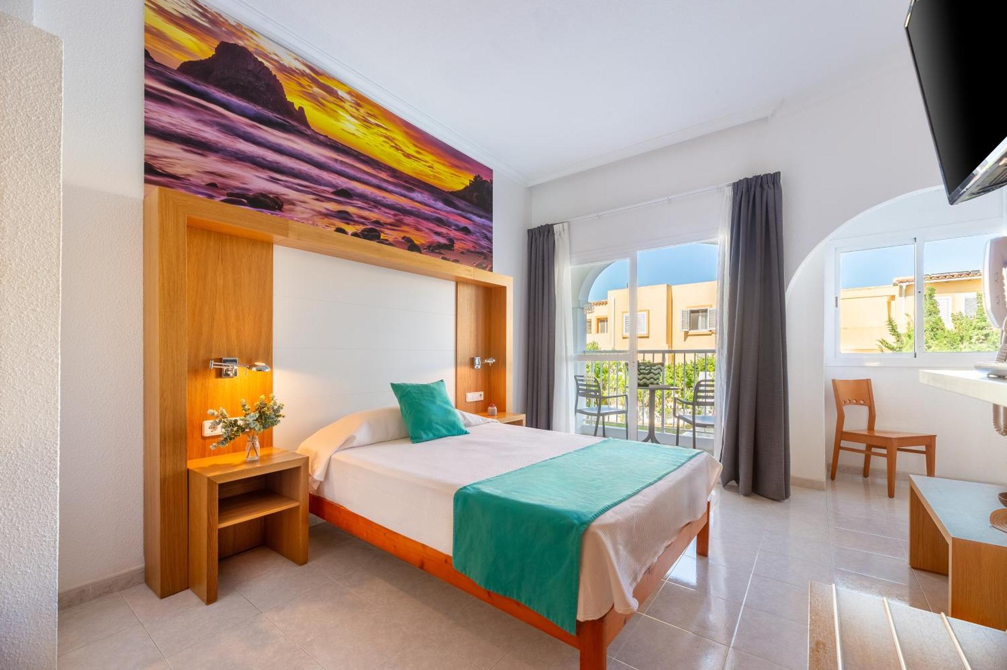 Hotel Apartamentos Vibra San Marino Sant Antoni de Portmany Exterior foto