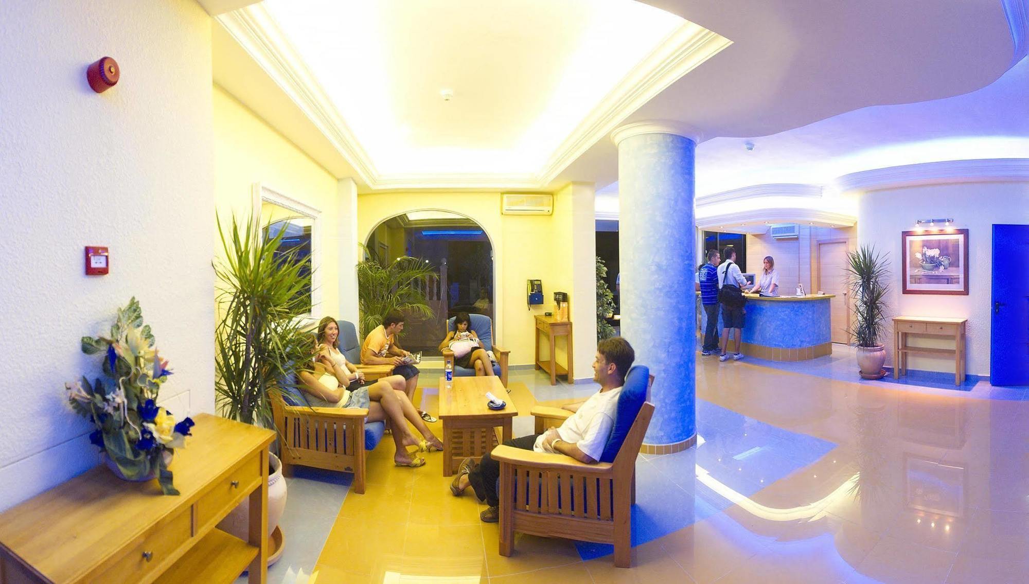 Hotel Apartamentos Vibra San Marino Sant Antoni de Portmany Interior foto